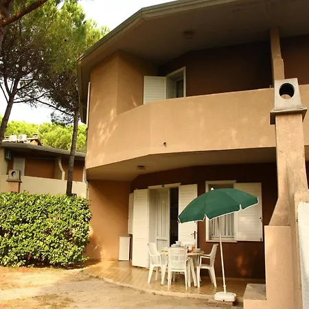 Cozy With Shared Pool Appartamento *